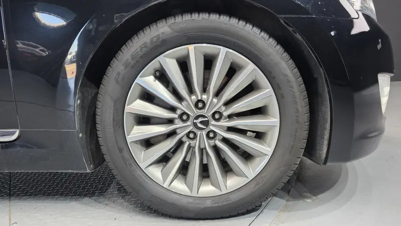 Hyundai Equus