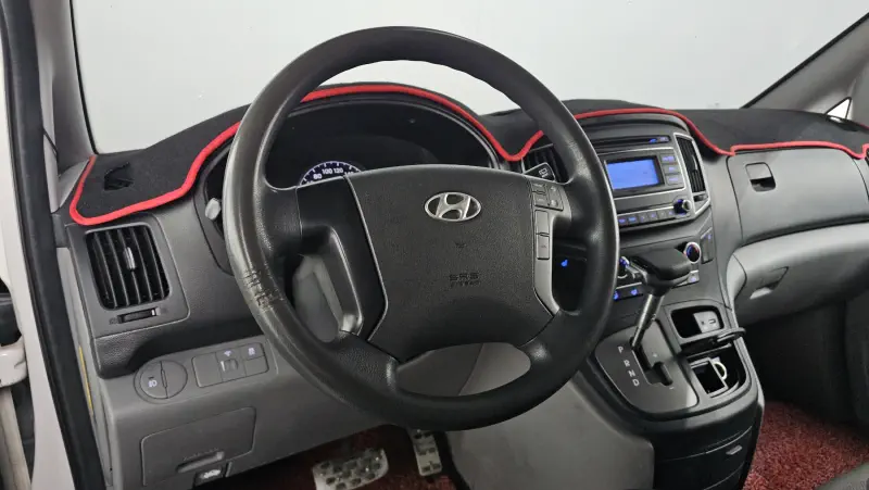 Hyundai Grand Starex
