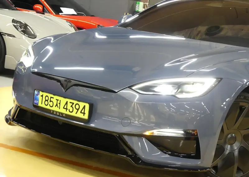 Tesla Model S