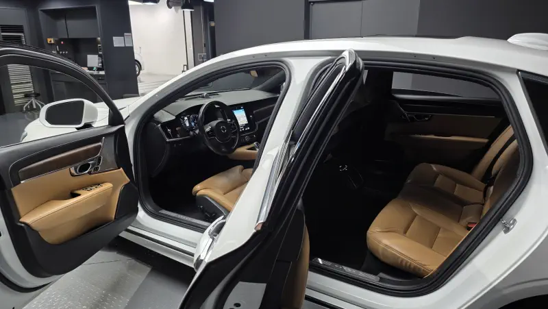 Volvo S90