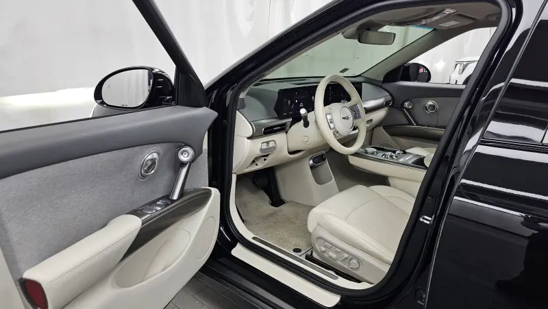 Genesis GV60