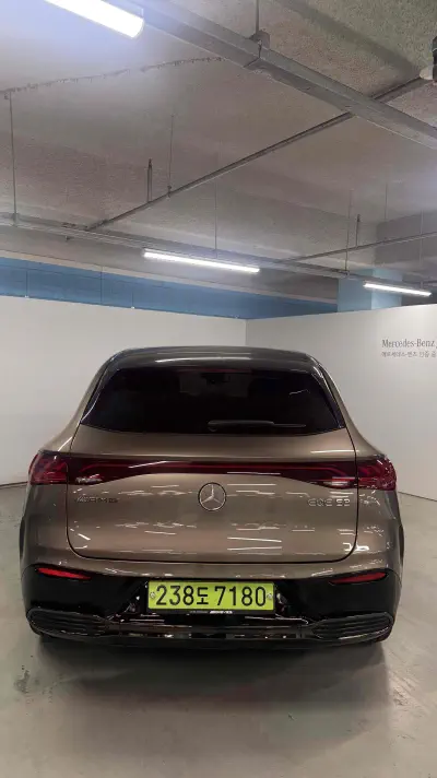 Mercedes-Benz EQE