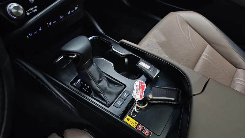 Lexus ES300h