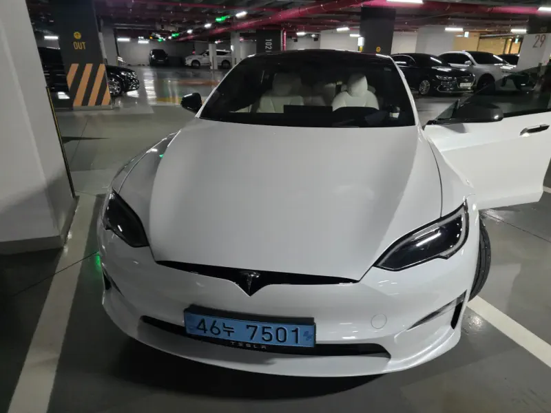 Tesla Model S