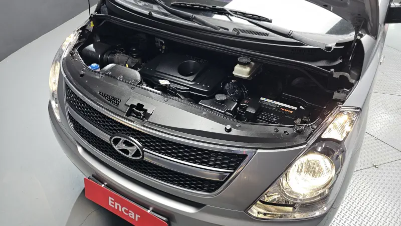 Hyundai Grand Starex