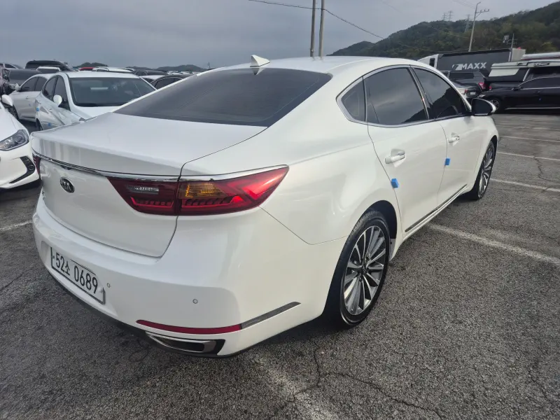 Kia K7