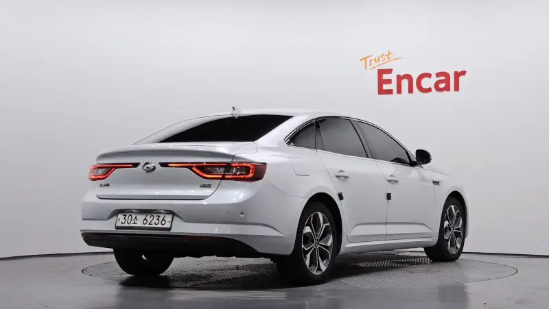 Renault Samsung SM6