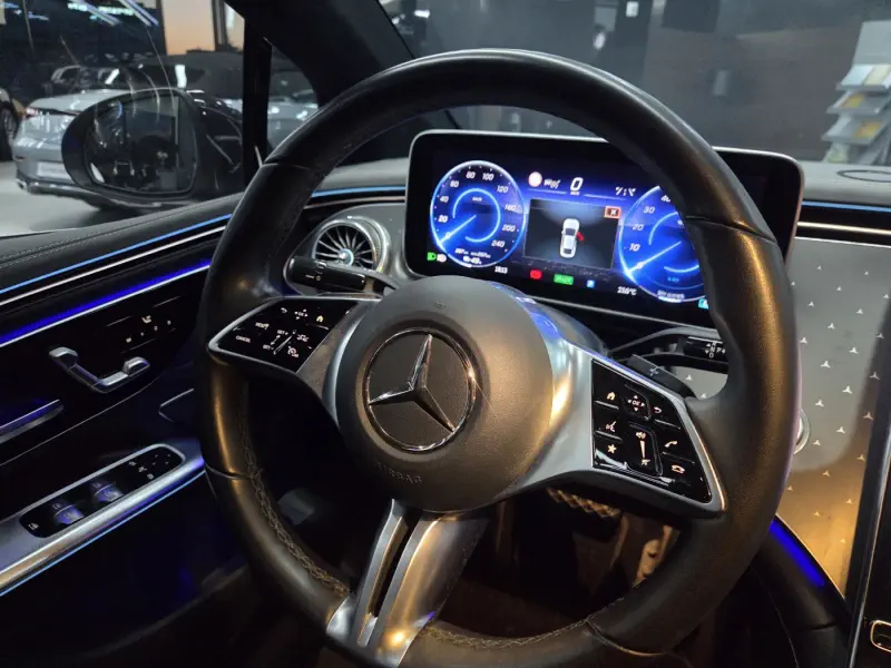 Mercedes-Benz EQE