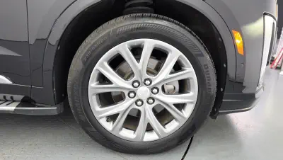 Cadillac XT6