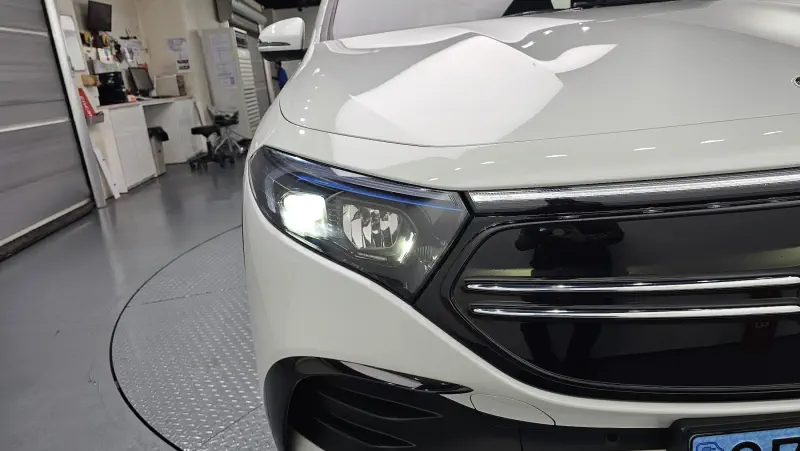 Mercedes-Benz EQA
