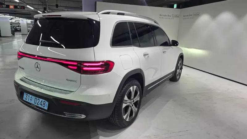 Mercedes-Benz EQB