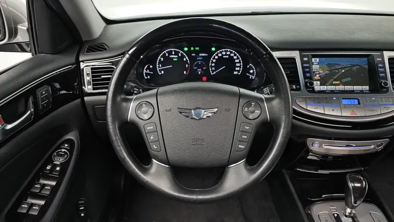 Hyundai Genesis