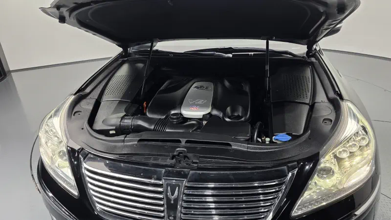 Hyundai Equus