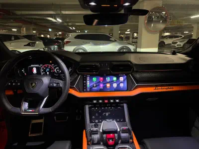 Lamborghini Urus 4