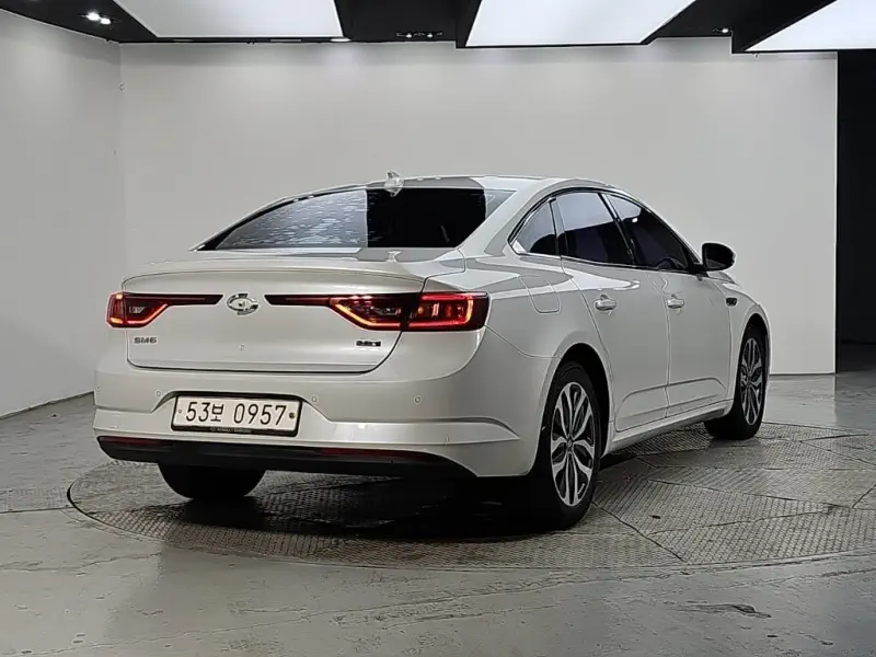 Renault Samsung SM6