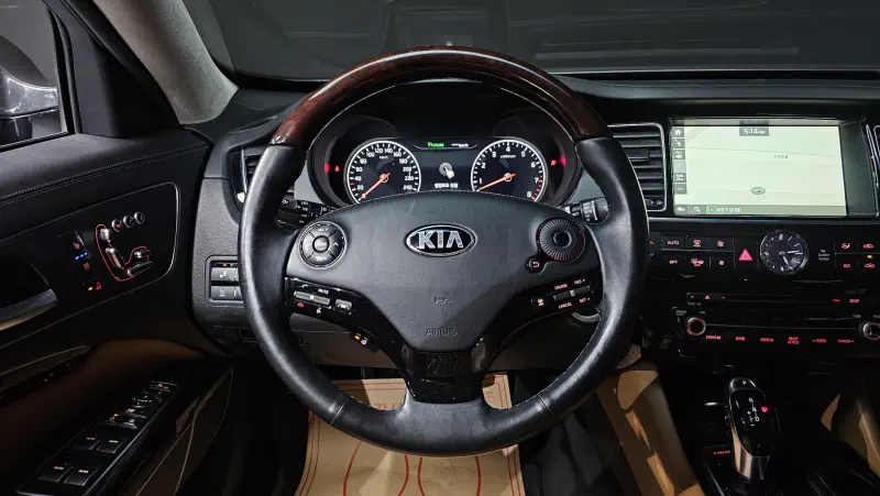 Kia K9
