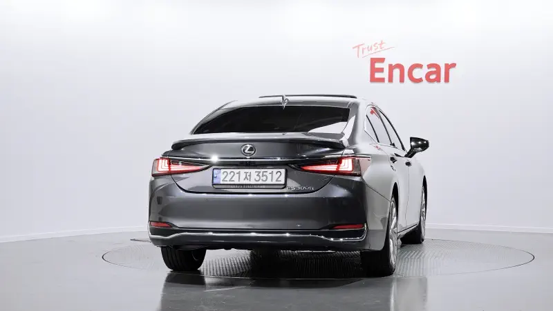 Lexus ES300h