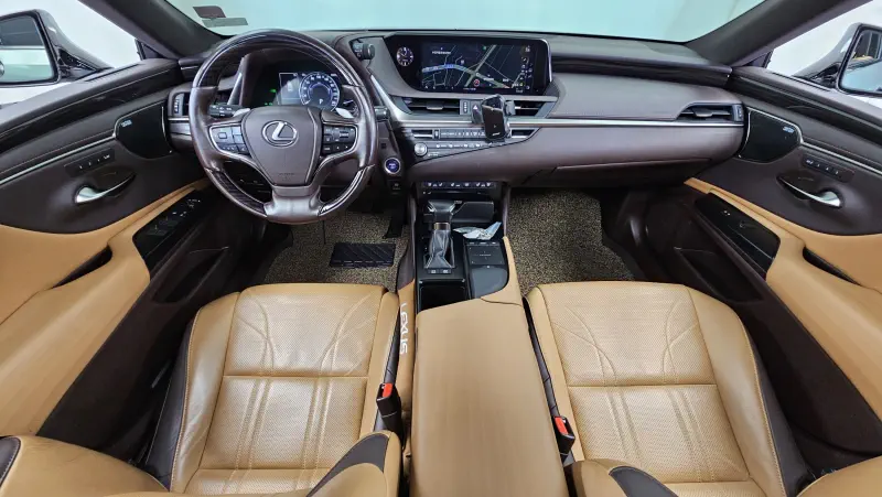 Lexus ES300h