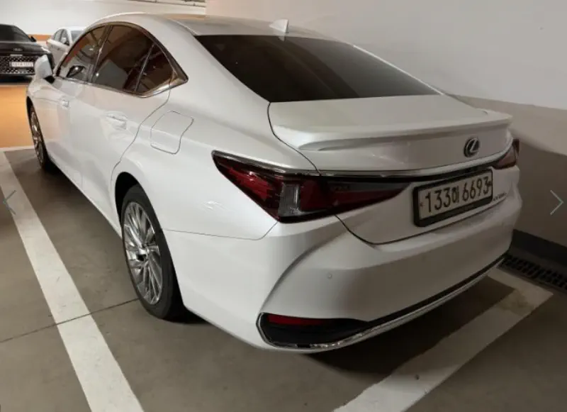 Lexus ES300h