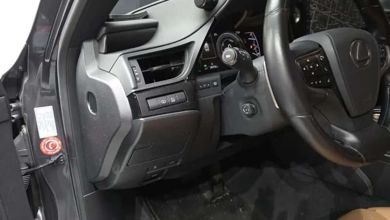 Lexus ES300h