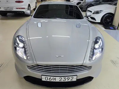 Aston Martin DB9 2016, 5.9 л, 10 642 км — купить с аукциона Кореи