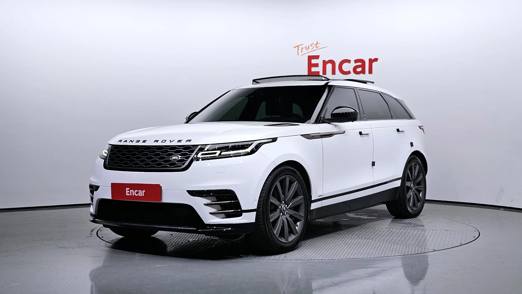 Land Rover RANGE ROVER VELAR 2018 г. лот №35755043 из Кореи, цены с  доставкой во Владивосток.