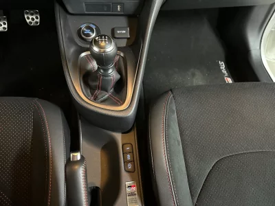 Toyota Yaris(Vitz)