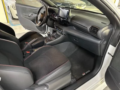 Toyota Yaris(Vitz)