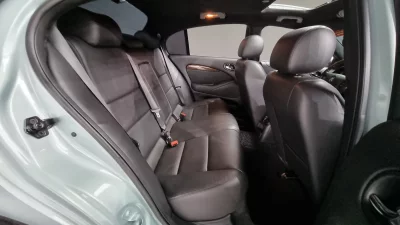 Jaguar S-TYPE