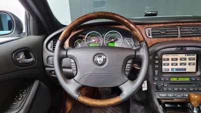 Jaguar S-TYPE