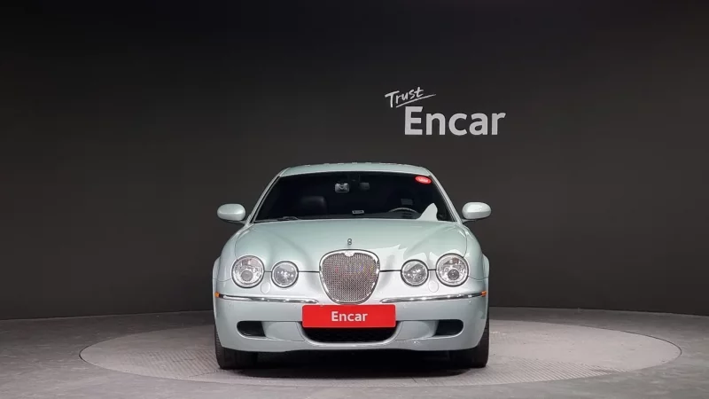 Jaguar S-TYPE