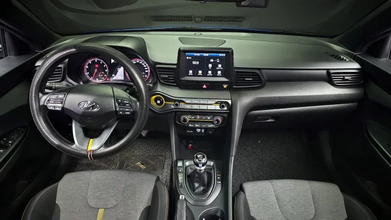 Hyundai Veloster