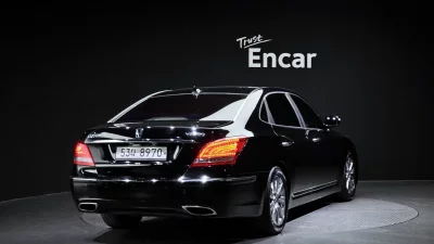 Hyundai Equus