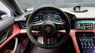 Porsche TAYCAN