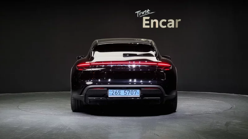 Porsche TAYCAN