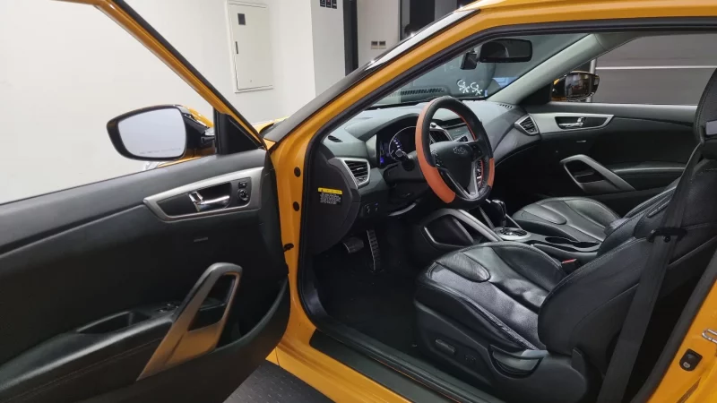 Hyundai Veloster