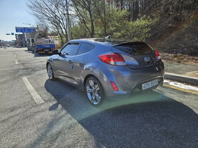 Hyundai Veloster