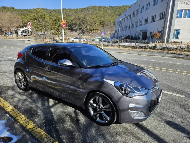 Hyundai Veloster