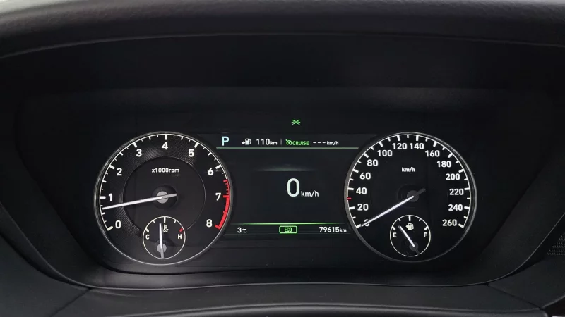 Genesis EQ900