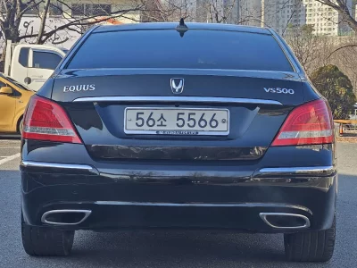 Hyundai Equus