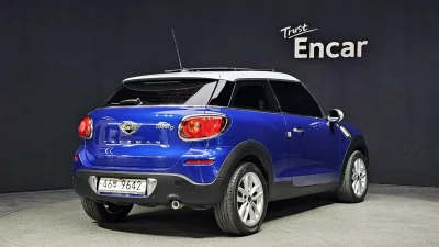 MINI Paceman