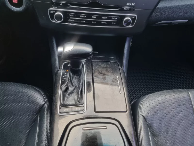 Kia K9