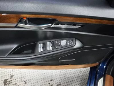 Genesis EQ900