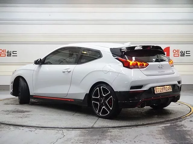 Hyundai Veloster