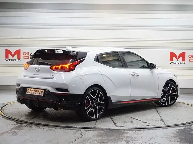Hyundai Veloster