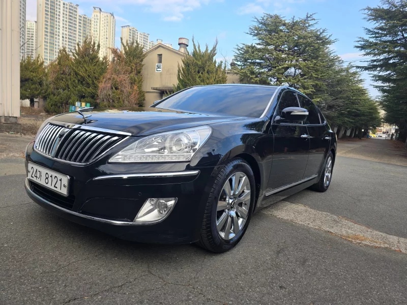 Hyundai Equus
