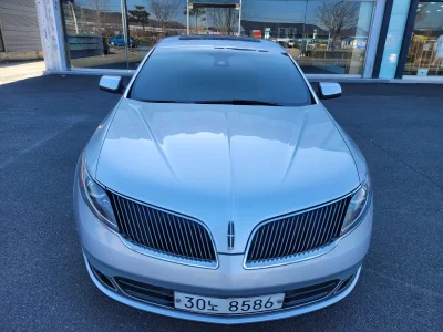 Lincoln MKS