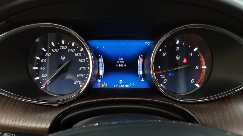 Maserati QUATTROPORTE