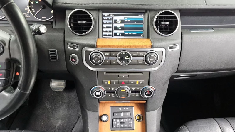 Land Rover DISCOVERY