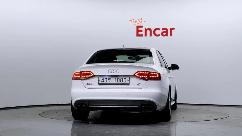 Audi S4